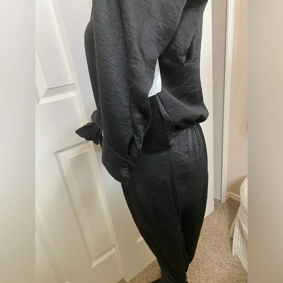 Steve Madden Tie waist jumpsuit - size M - Picture 6 of 10